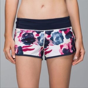 Lululemon Speed Short Inky Floral 2 inch